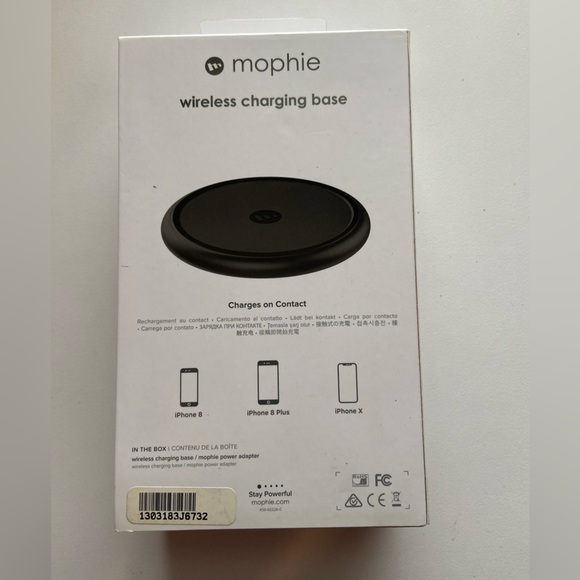 Mophie Wireless Charging Base – 7.5W Qi-Certified - Picture 3 of 6